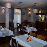 Hotel Hum