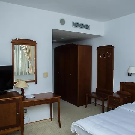 Hum Hotel