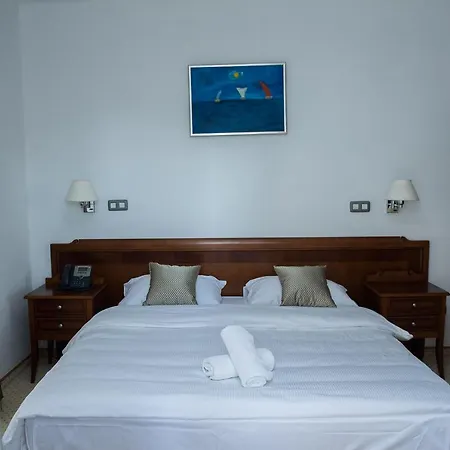 Hum Hotel 3*