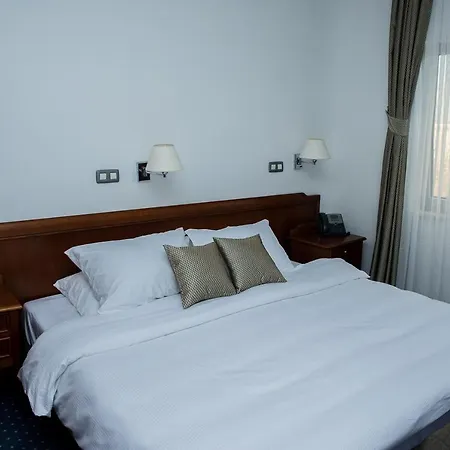 Hum Hotel
