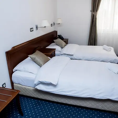 Hotel Hum