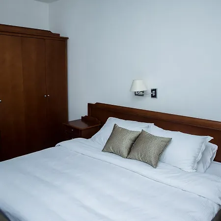 Hotel Hum
