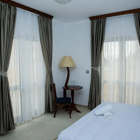Hotel Hum