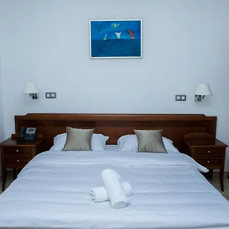 Hum Hotel 3*