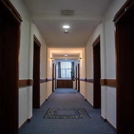 Hotel Hum 3*