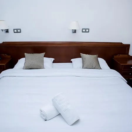 Hotel Hum