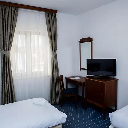 Hum Hotel 3*
