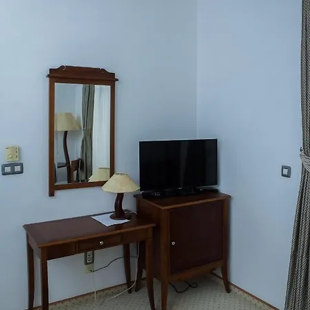 Hum Hotel 3*