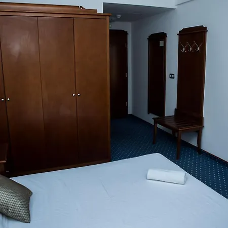 Hum Hotel